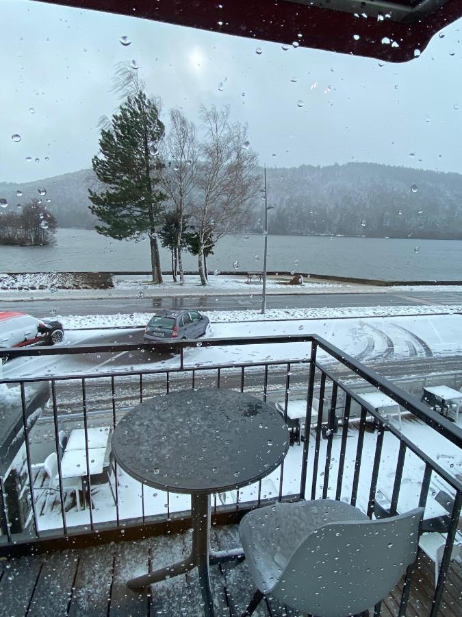 Hotel La Bonne Hotesse Chambon-sur-Lac Exterior foto